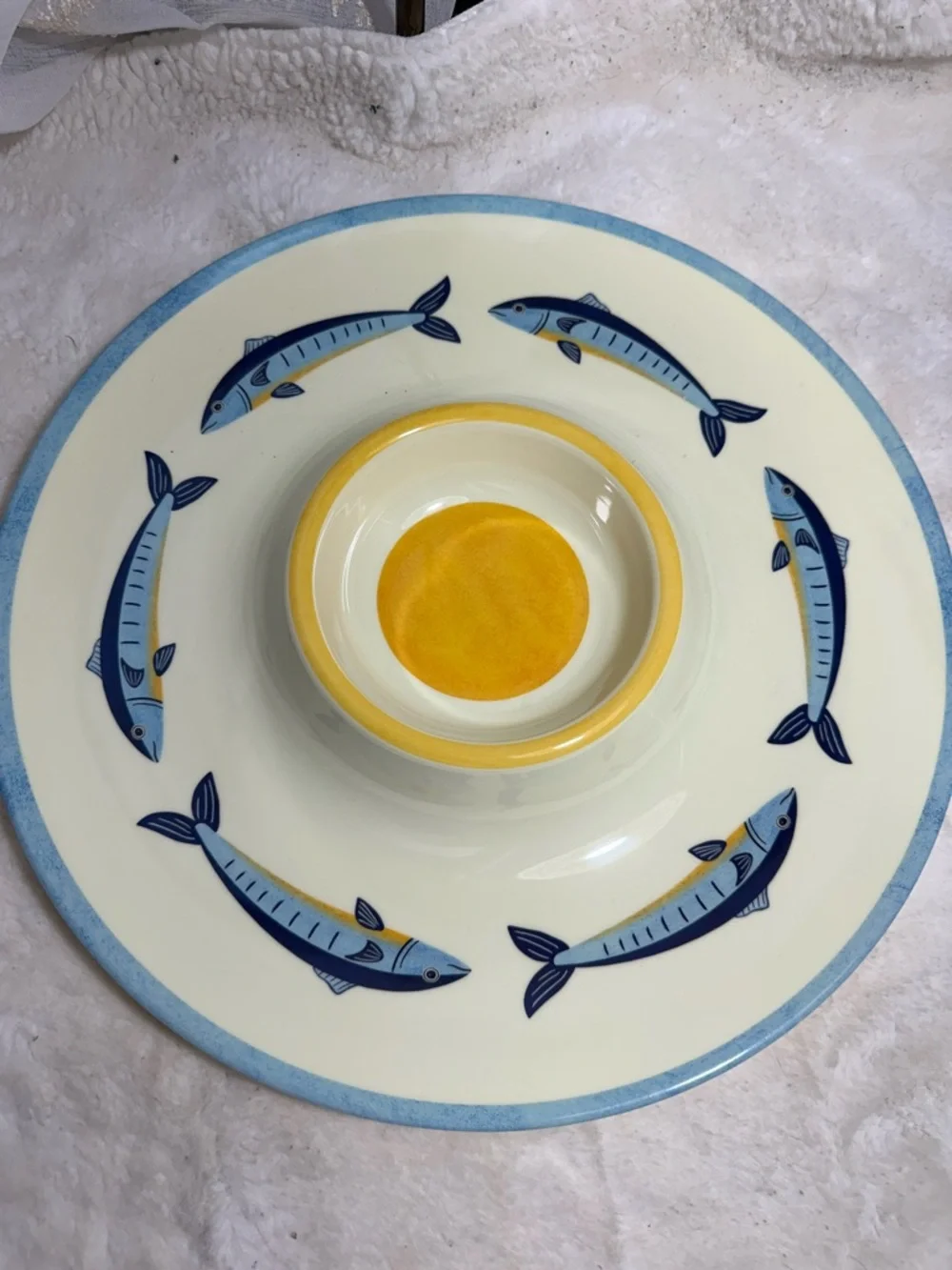 Ocean themed 💯 melamine fish serving platter with center bowl - Picture 1 of 2